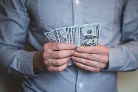 images (2).jpgcounting money